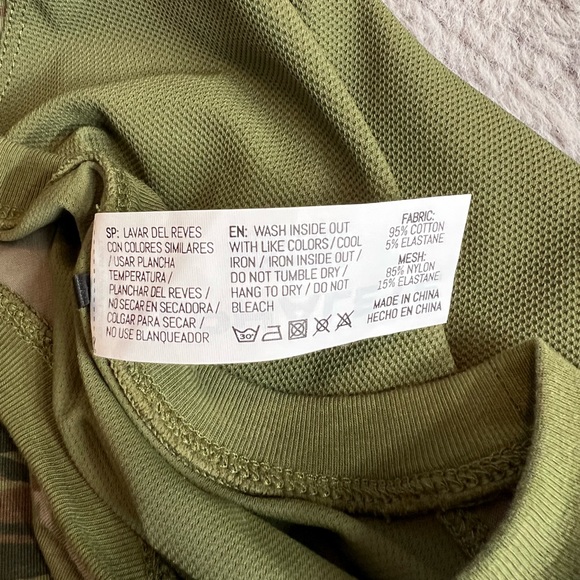 Alphalete Camo Velocity Short Sleeve T-Shirt - Picture 12 of 13